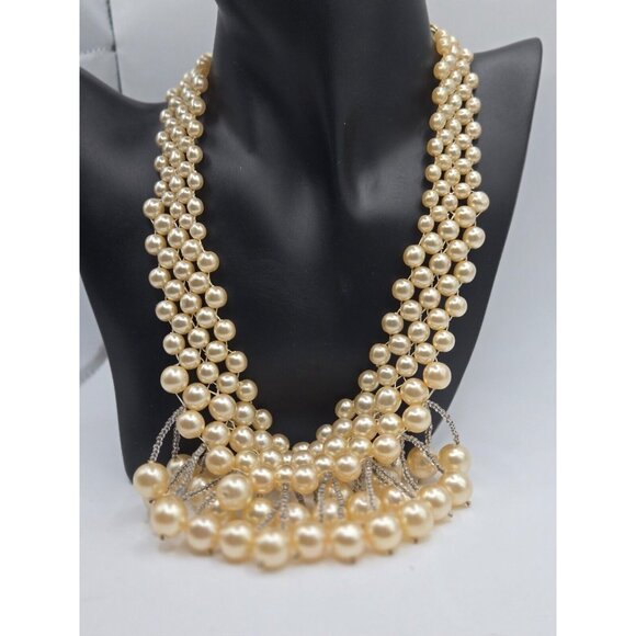 Vintage 1960s Cascading Lustrous Faux Pearl individually knotted necklace 18" - Picture 2 of 4
